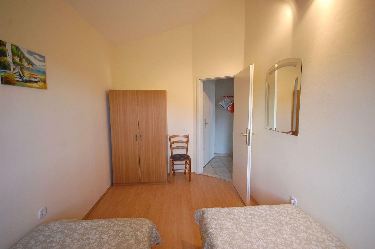 Apartments Nency By El-Pi Tours มาลินสกา ภายนอก รูปภาพ